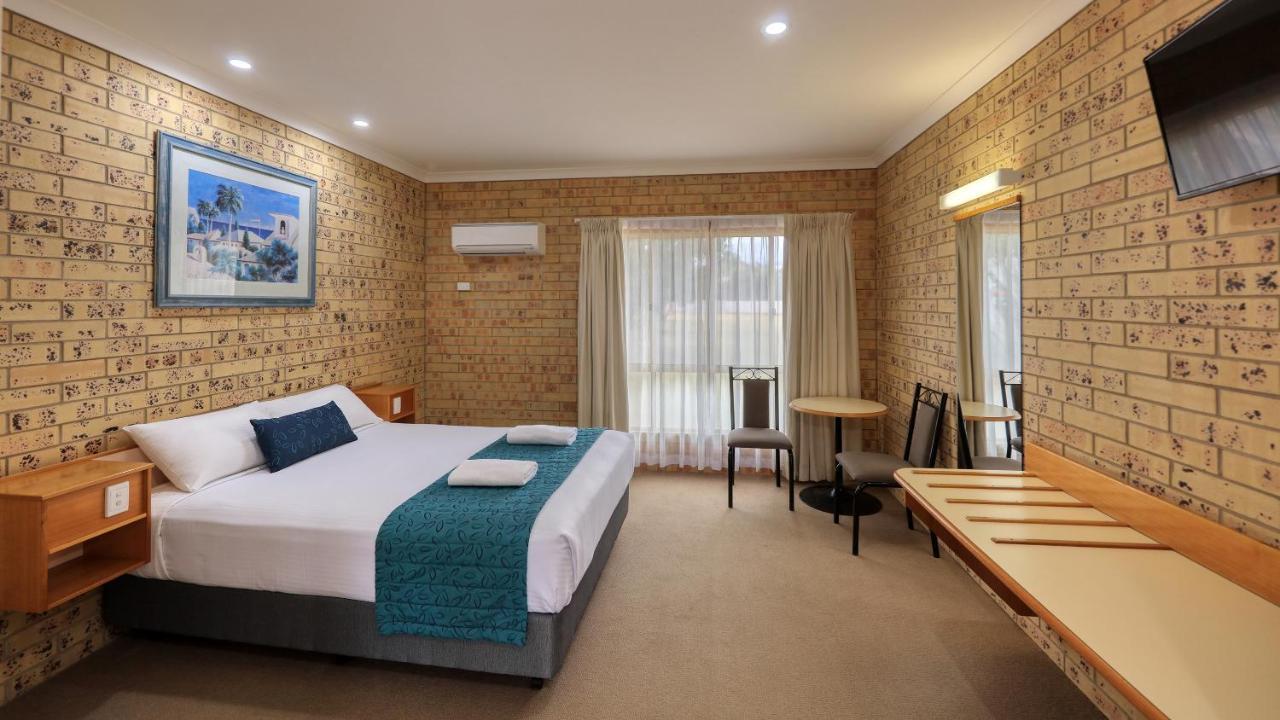 Mulga Country Motor Inn Charleville Exterior photo